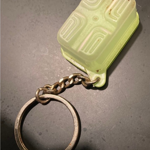 Tupperware Lunch Box Keychain/Key Fob - Picture 3 of 4
